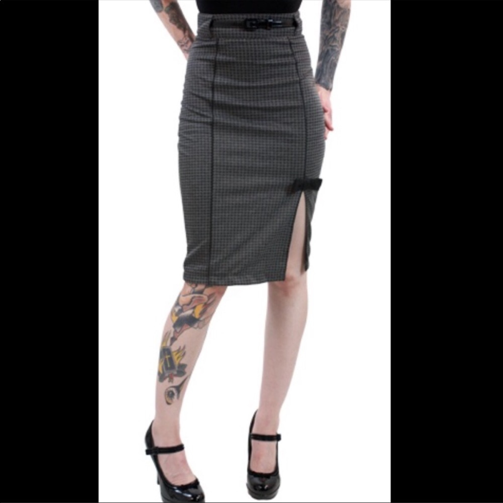 Gorgeous RockSteady pencil skirt! Excellent condition. Form fitting & flattering